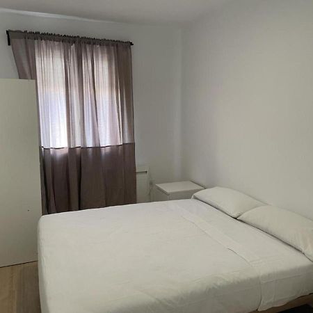 Apartament U5 A Estrenar Bien Situado Cerca De Metro Madryt Zewnętrze zdjęcie
